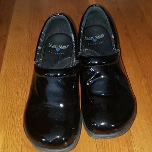 Nurses Mate clogs